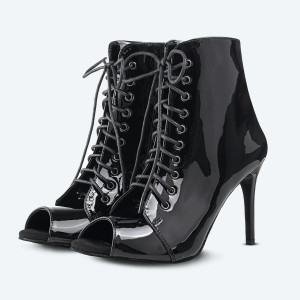 Glossy Heels Vegan – черные хилсы из лаковой экокожи (9 см)